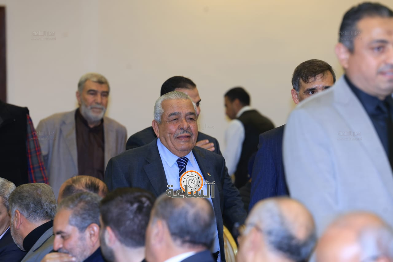 Madar Al-Saa Images 0.04354377242302121