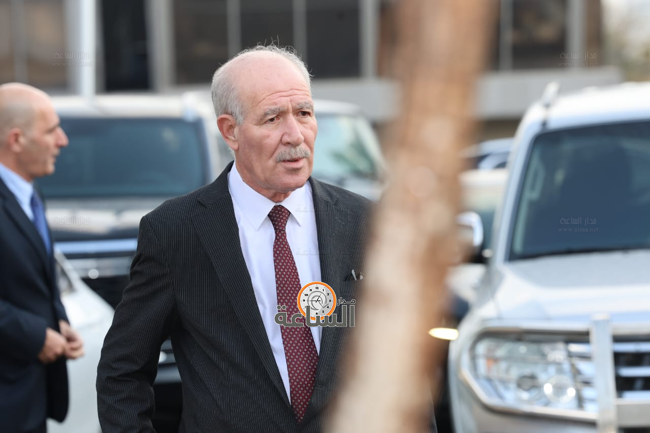 Madar Al-Saa Images 0.057060521157454525