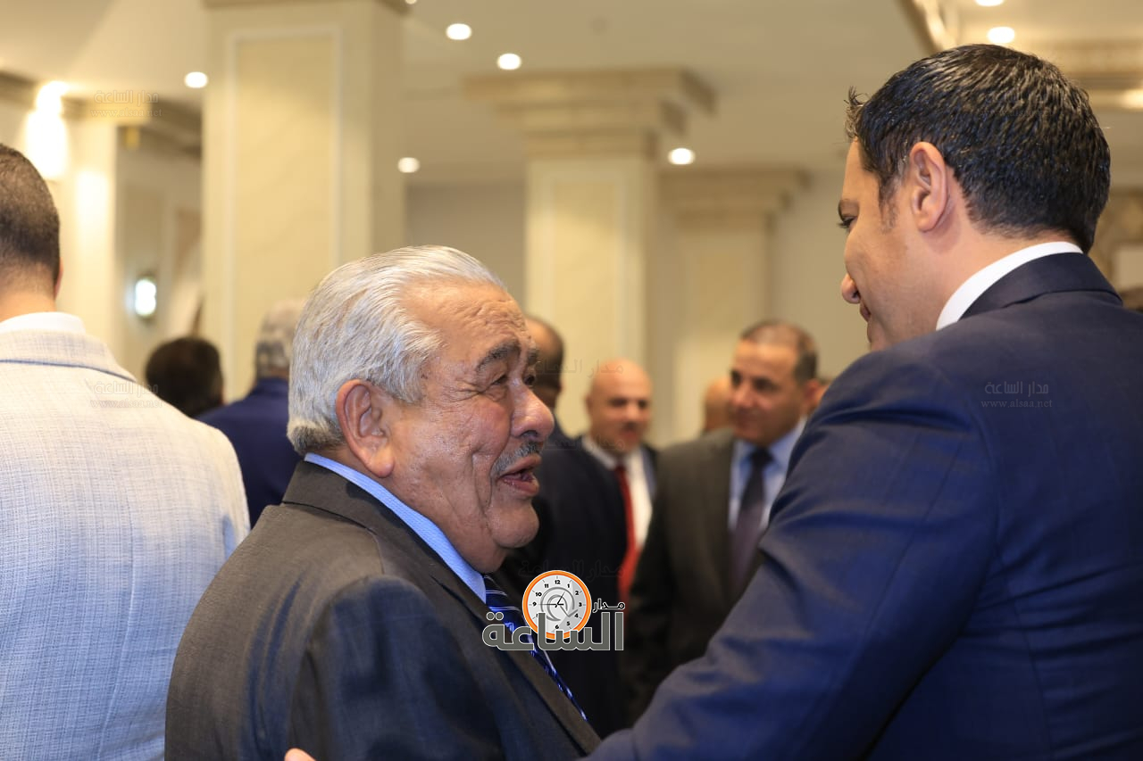 Madar Al-Saa Images 0.48790673672641816