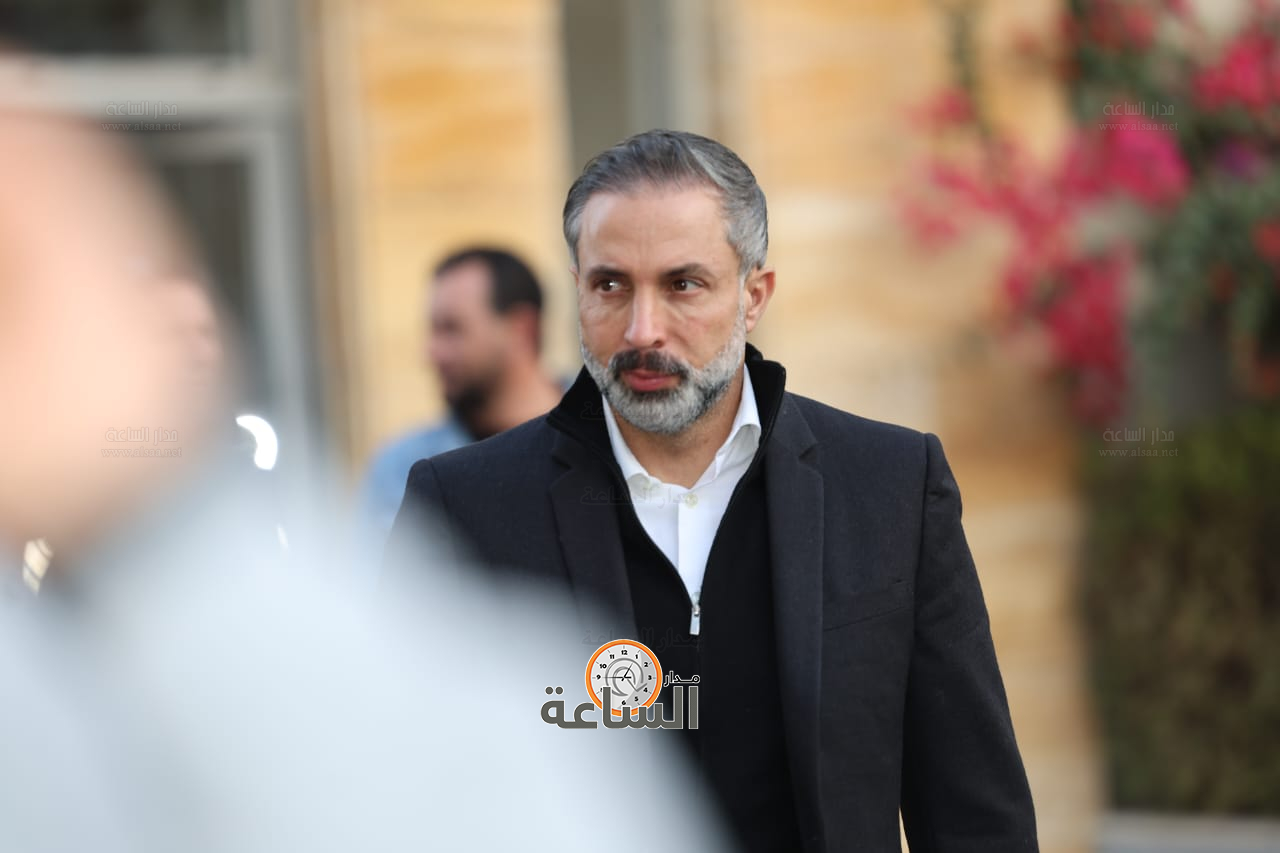 Madar Al-Saa Images 0.4721050972758454