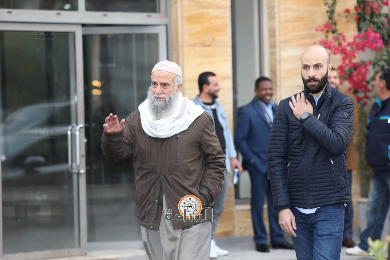 Madar Al-Saa Images 0.9467875841098502