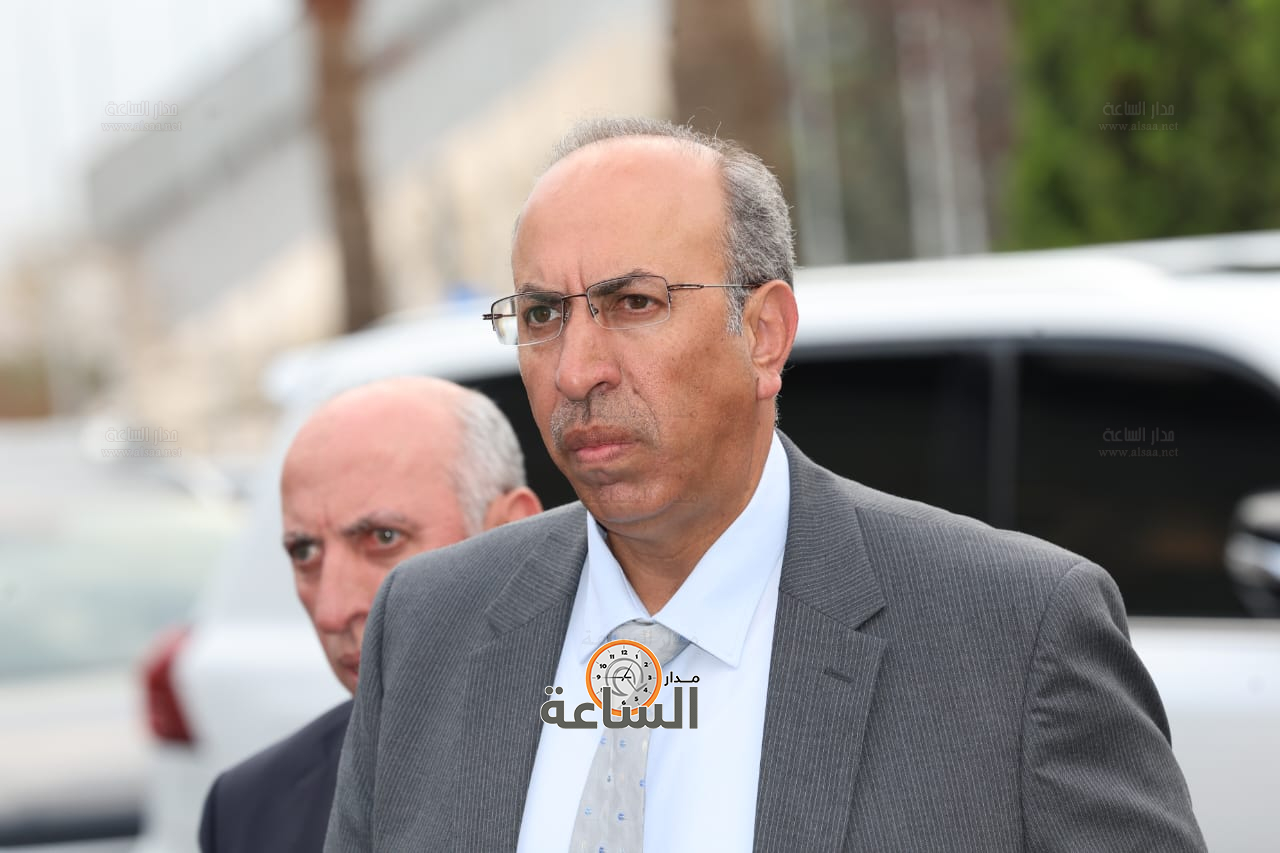 Madar Al-Saa Images 0.5759349202785358