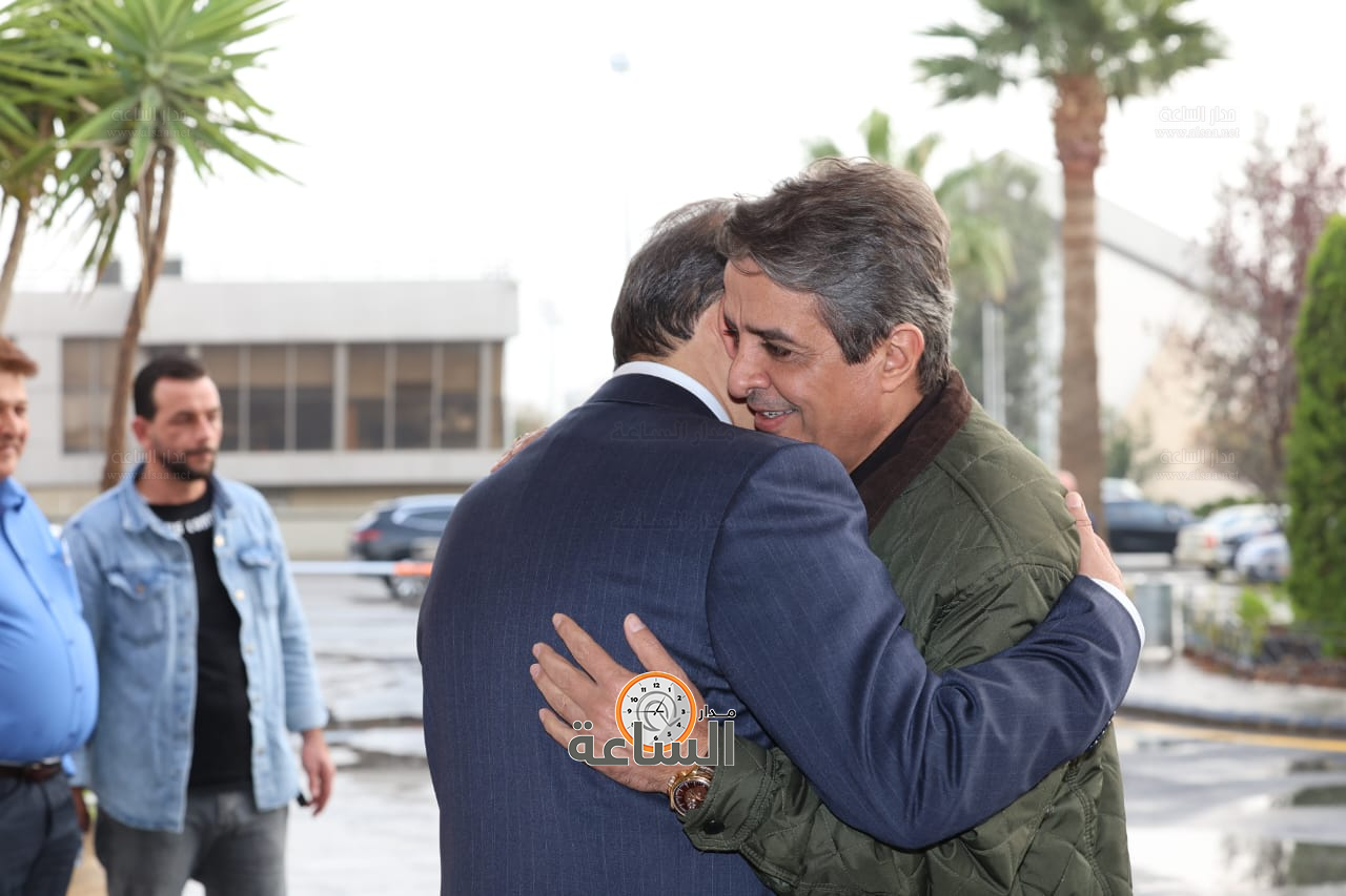 Madar Al-Saa Images 0.45190330434423687