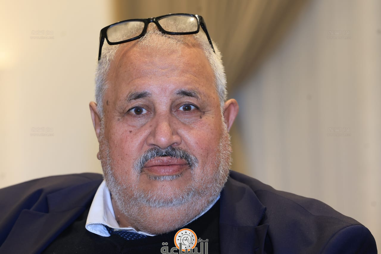 Madar Al-Saa Images 0.41550739139762405