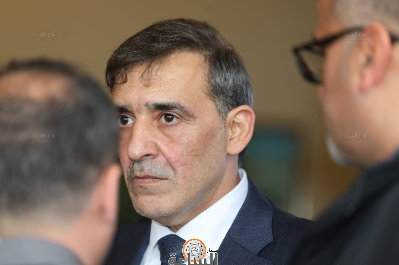 Madar Al-Saa Images 0.35418459743513575