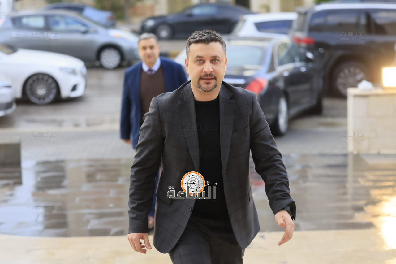 Madar Al-Saa Images 0.2544793707566997