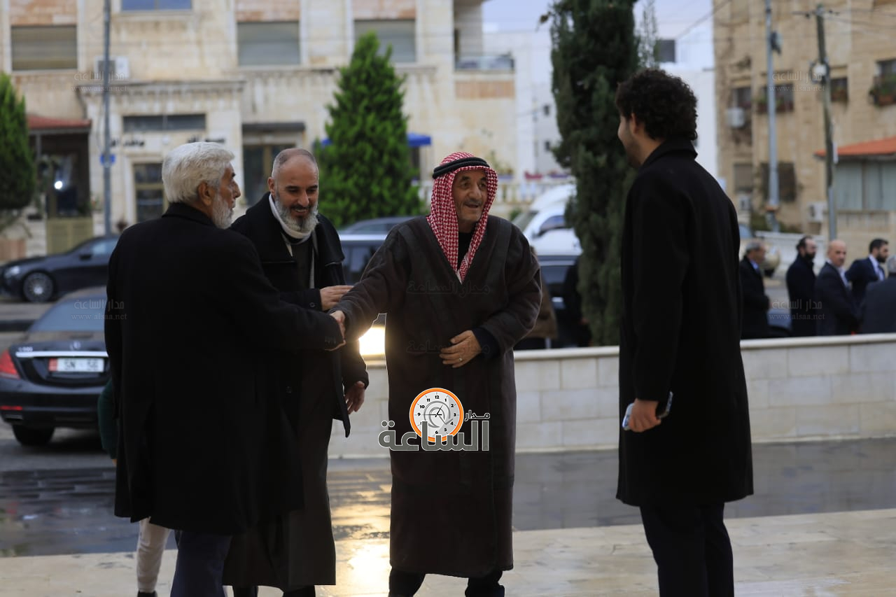 Madar Al-Saa Images 0.34489618927501353