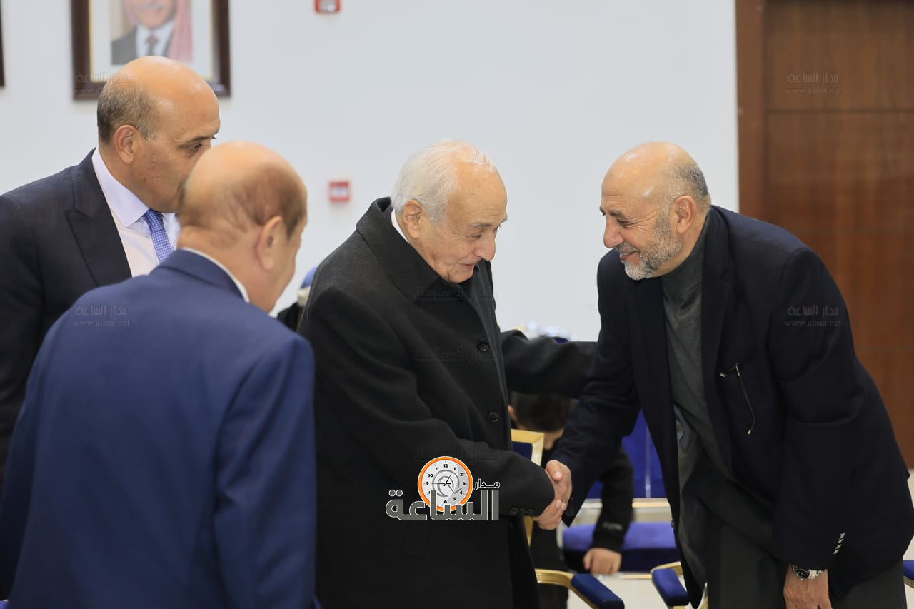 Madar Al-Saa Images 0.8099623852384471