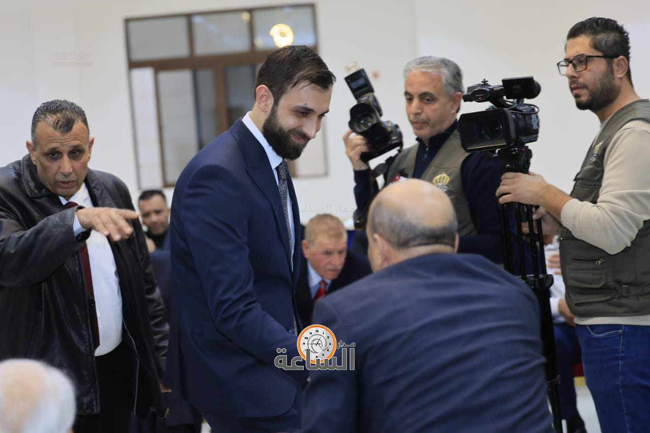 Madar Al-Saa Images 0.5551356071475158