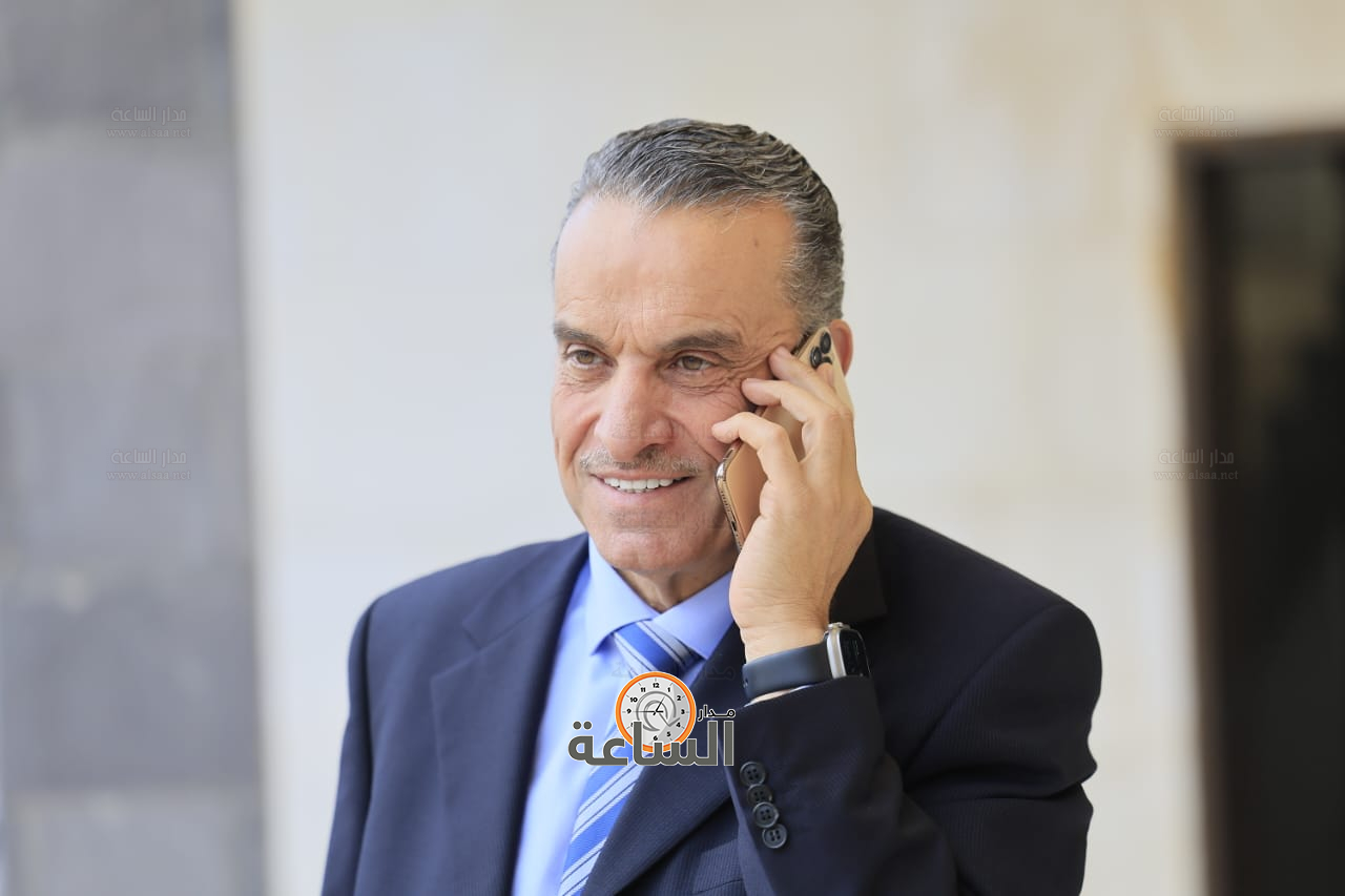 Madar Al-Saa Images 0.367378541544341