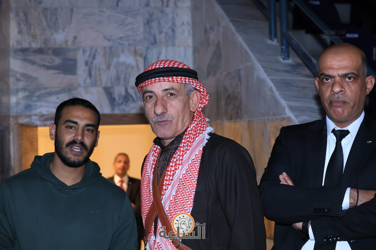 Madar Al-Saa Images 0.8822747932886083