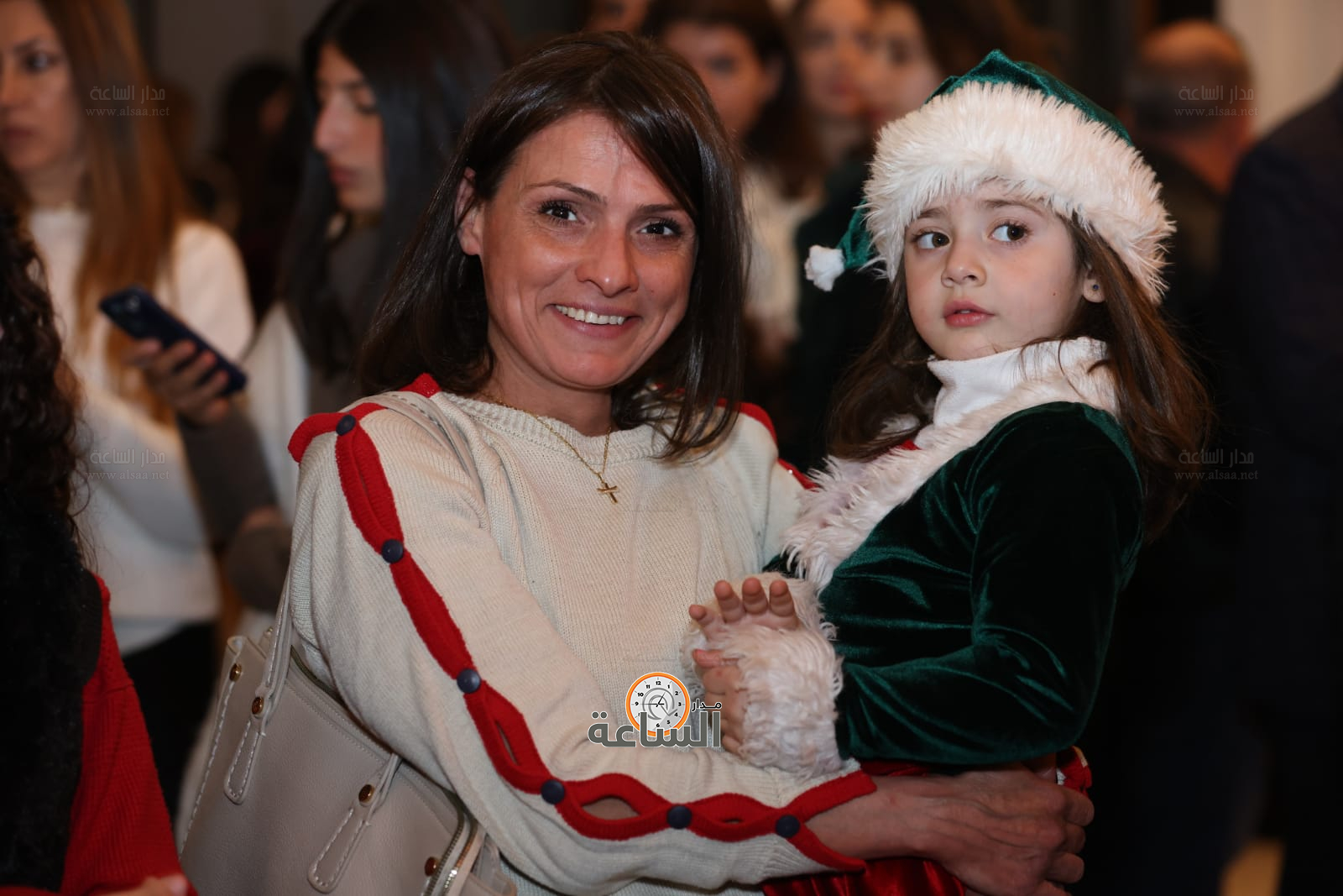 Madar Al-Saa Images 0.0030294186773032195