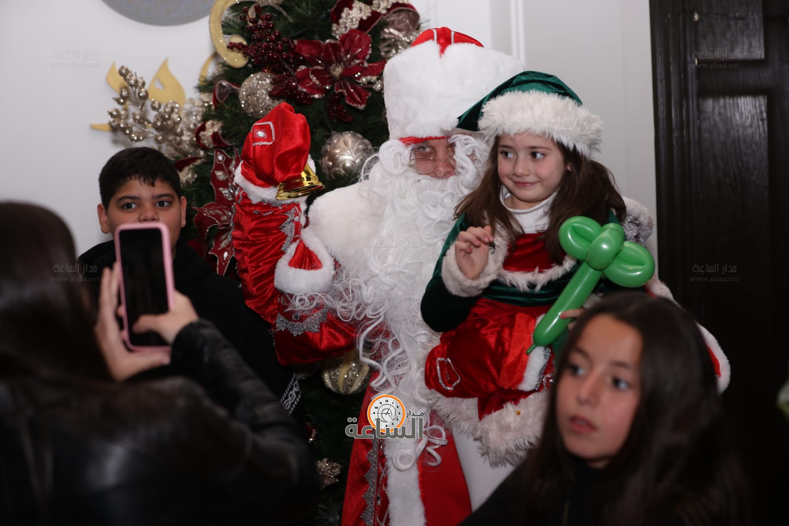 Madar Al-Saa Images 0.1415950101438519