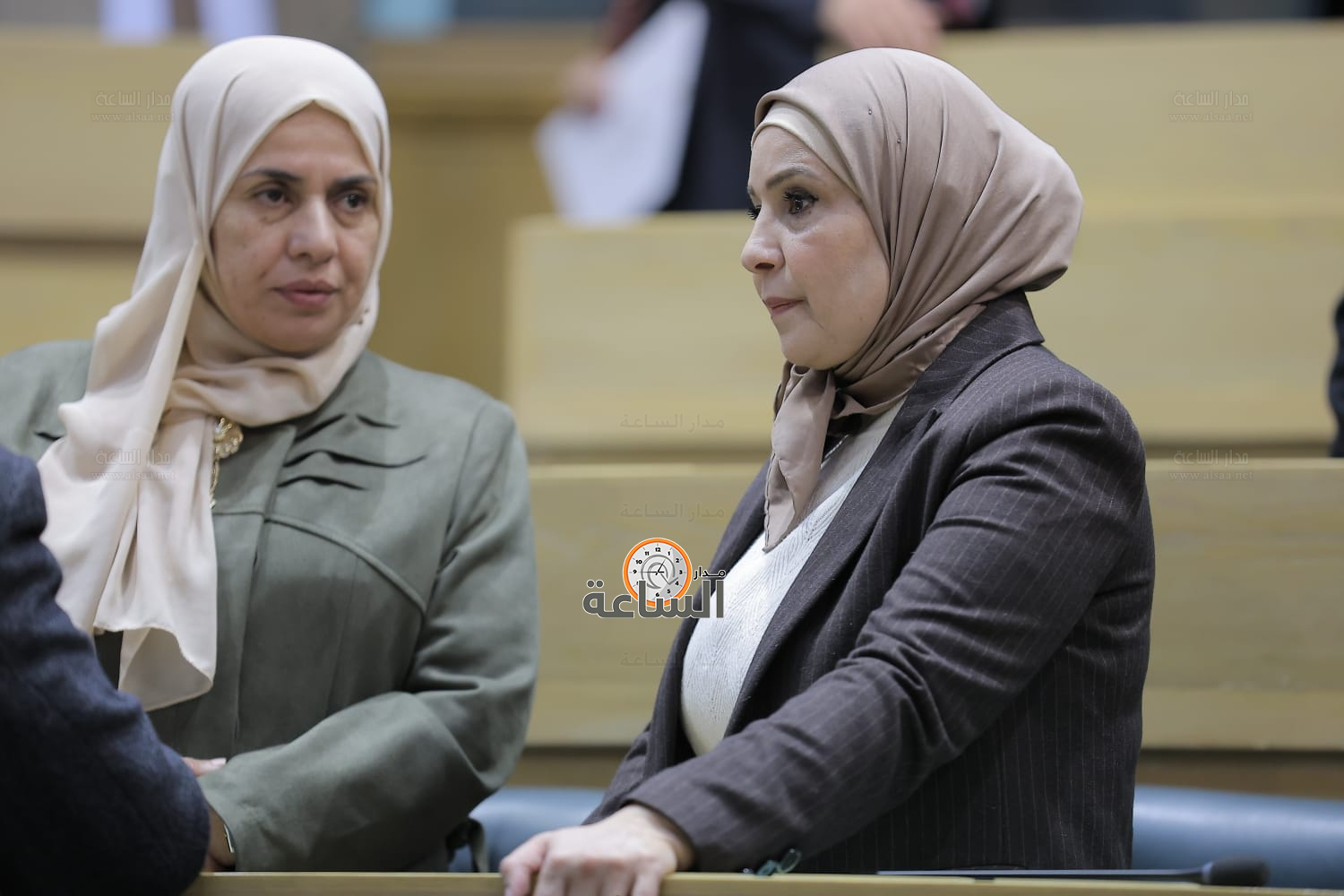 Madar Al-Saa Images 0.8189303780063745