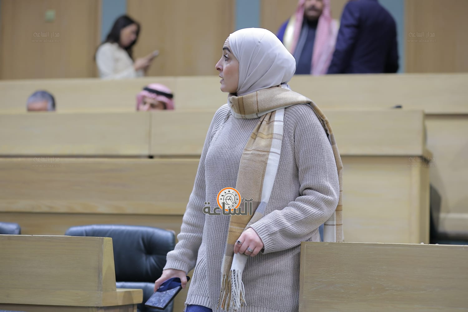 Madar Al-Saa Images 0.05565526422583866