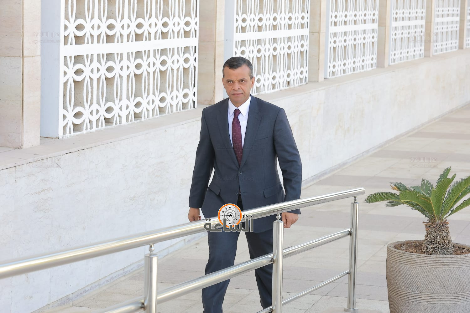 Madar Al-Saa Images 0.7853103886925635