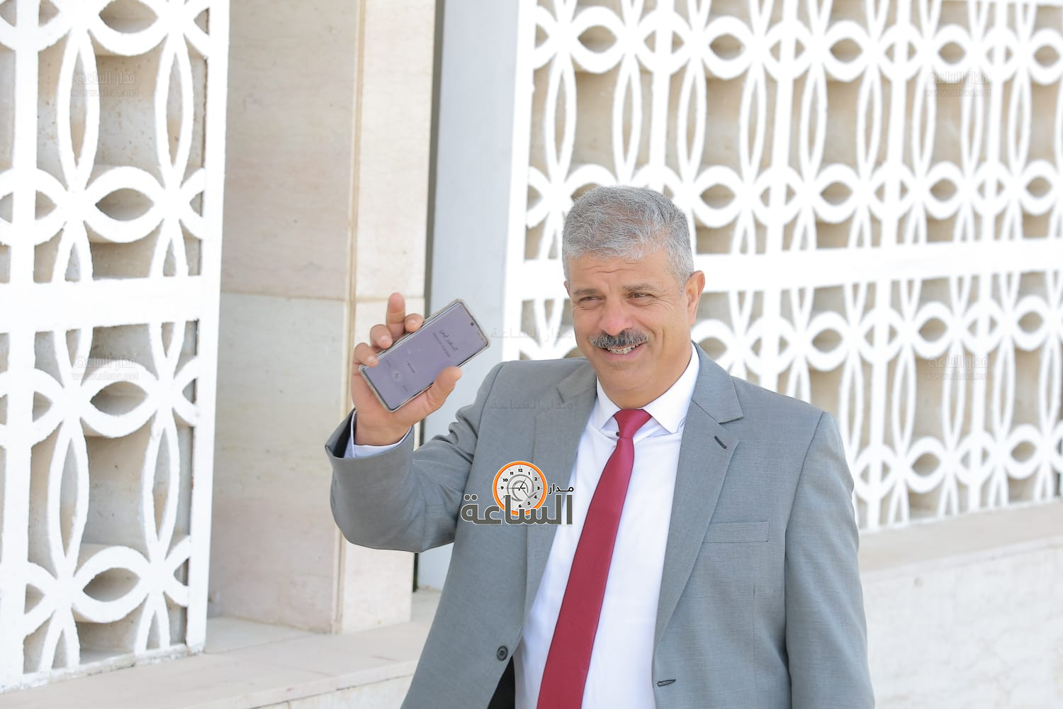 Madar Al-Saa Images 0.4458812043805097