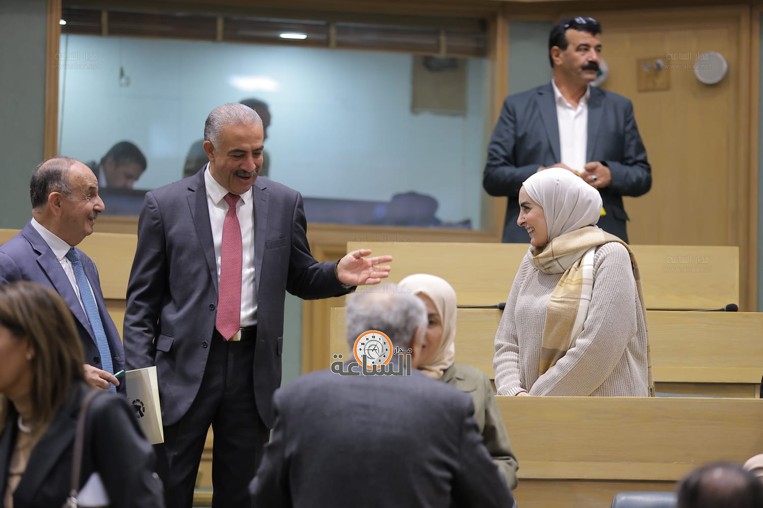 Madar Al-Saa Images 0.6377119527778419