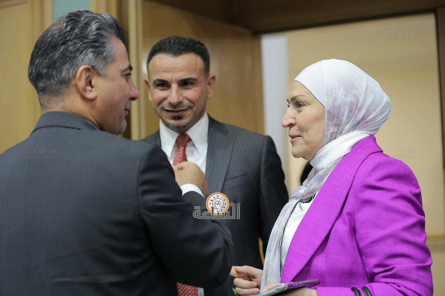 Madar Al-Saa Images 0.6091252478218205