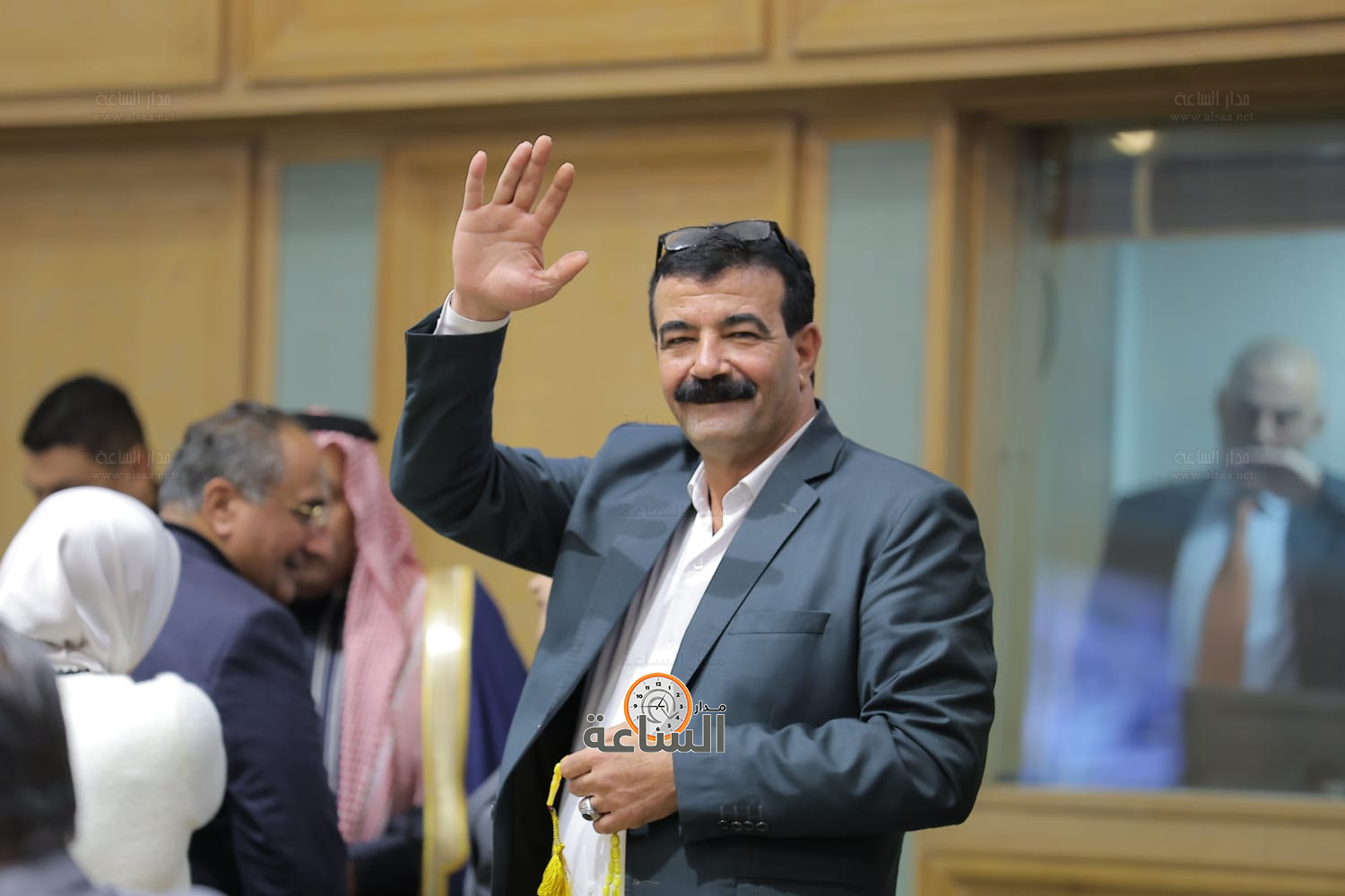 Madar Al-Saa Images 0.46086179328483035