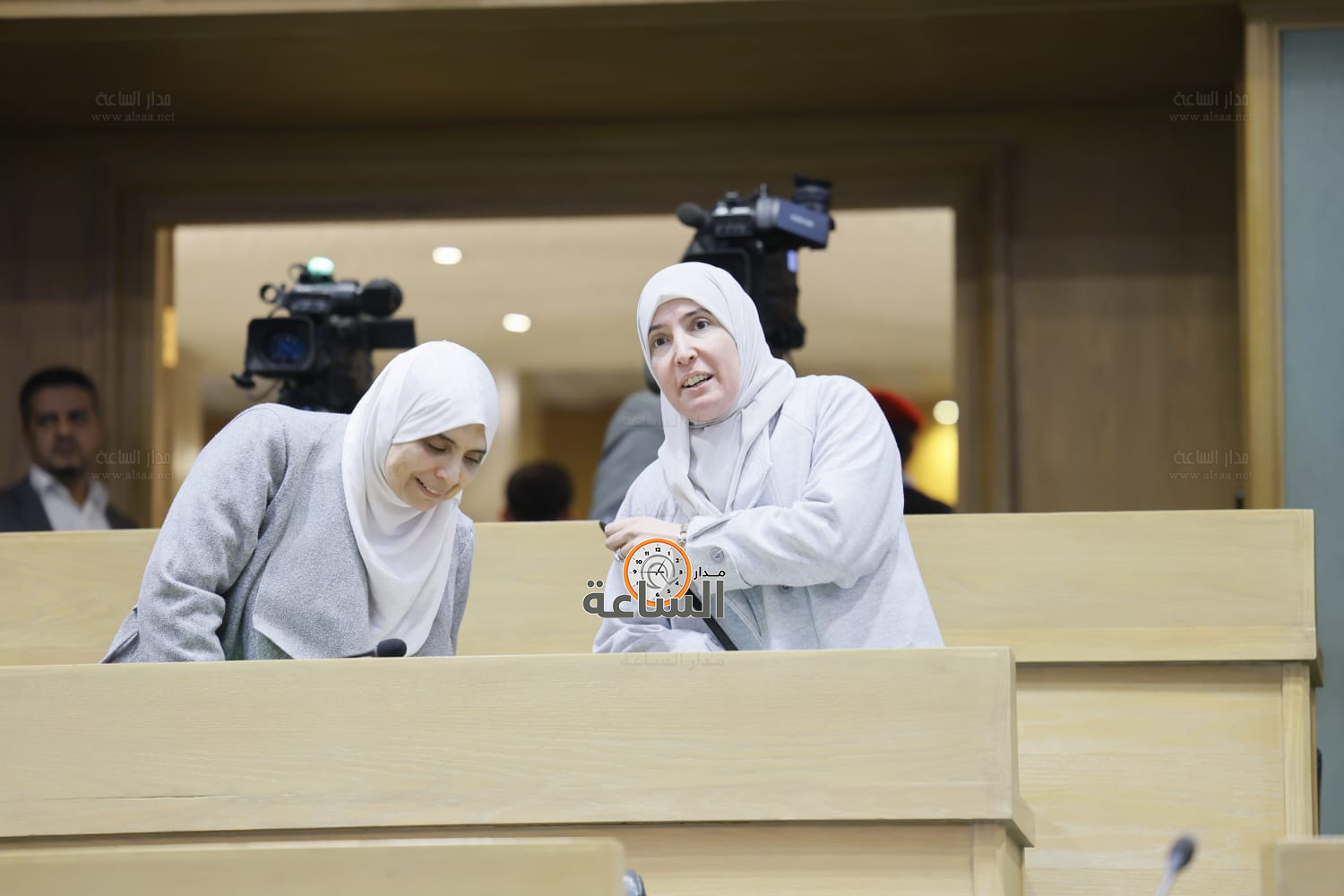 Madar Al-Saa Images 0.5441843572781501