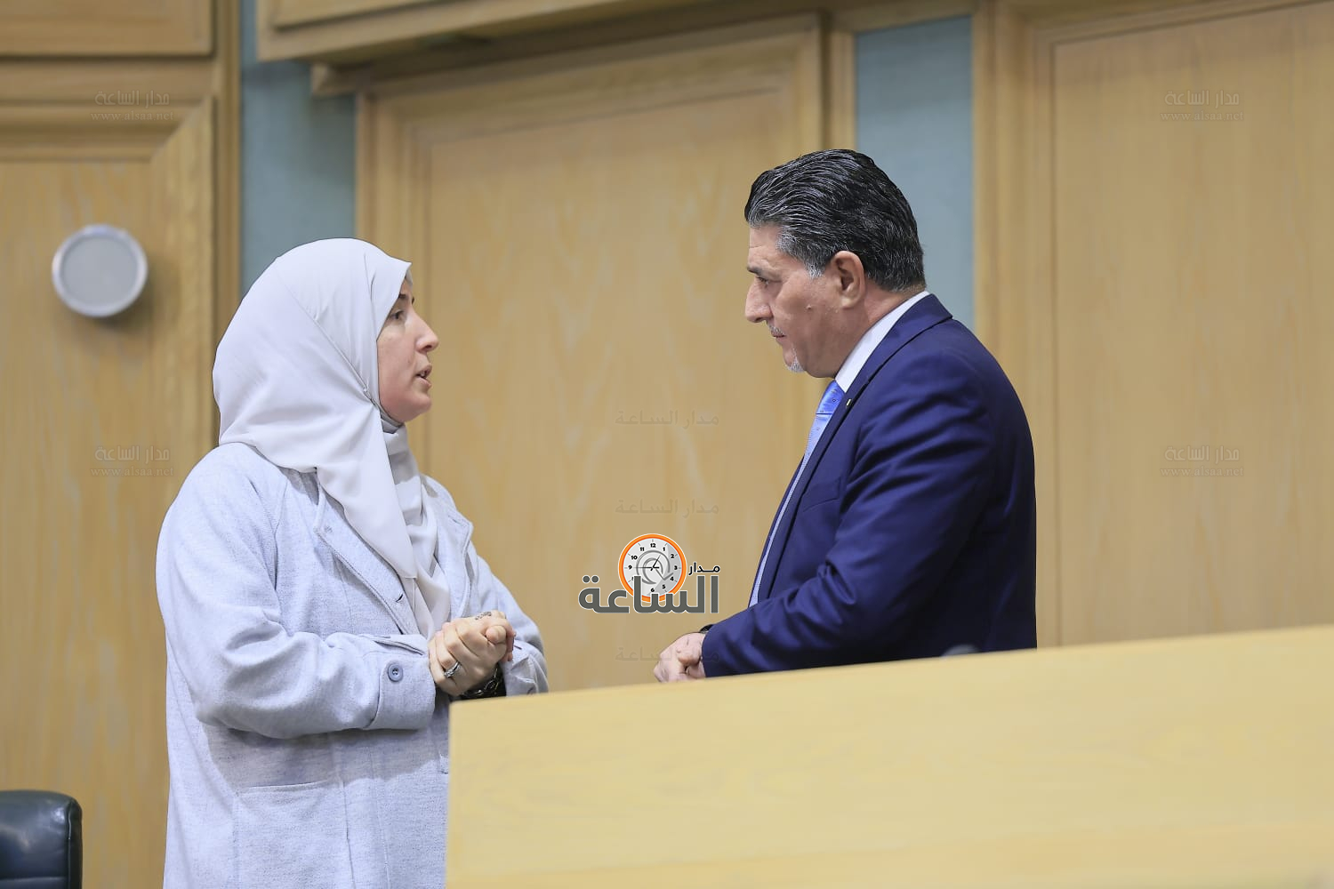 Madar Al-Saa Images 0.40584146977462265