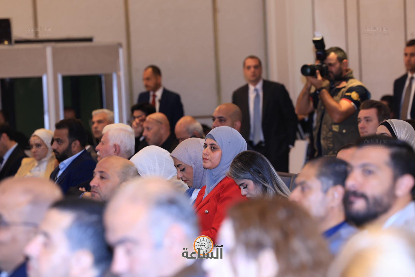 Madar Al-Saa Images 0.18440156187200563