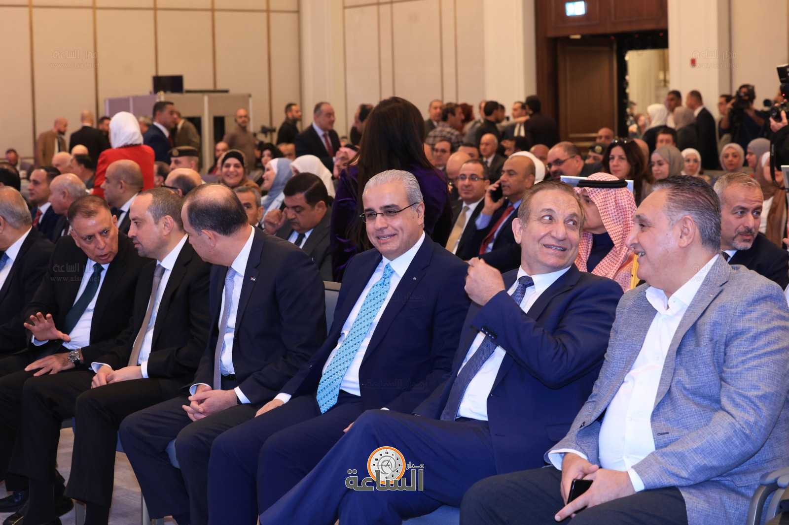 Madar Al-Saa Images 0.410018581015518