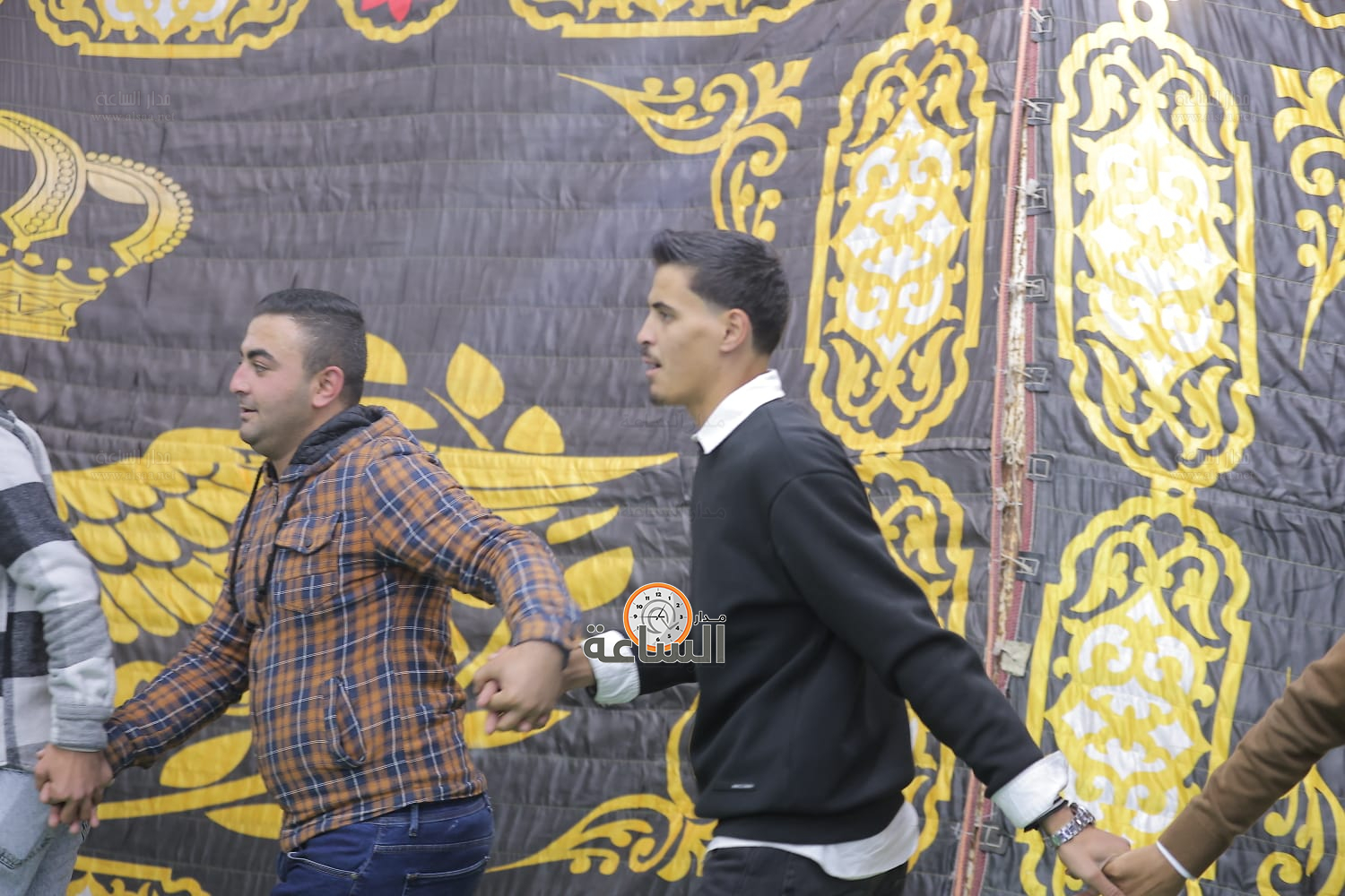 Madar Al-Saa Images 0.3289206383809271