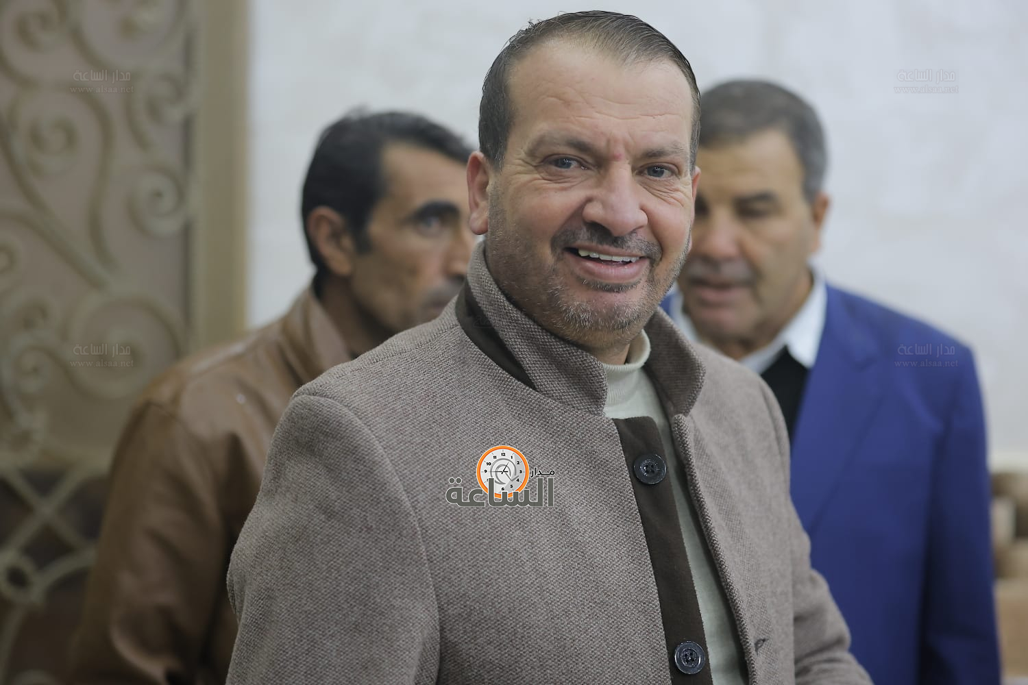 Madar Al-Saa Images 0.9923639203461598