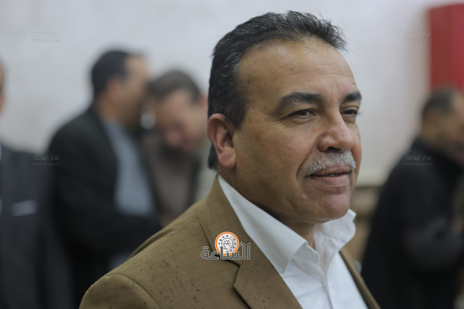 Madar Al-Saa Images 0.46846178847772335