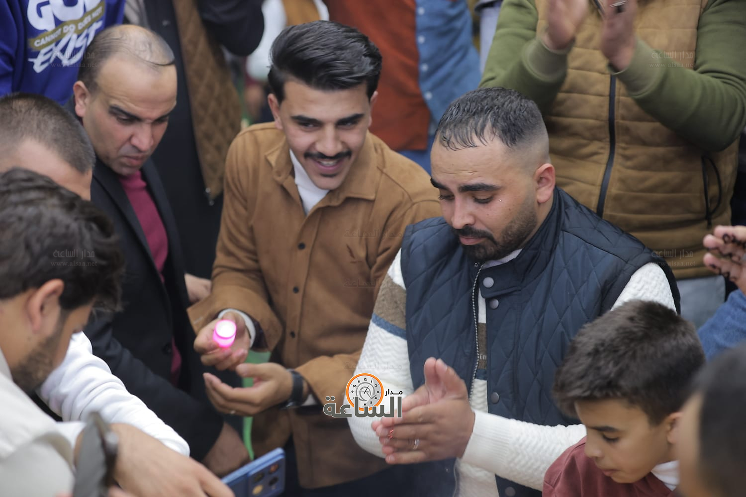 Madar Al-Saa Images 0.47423171444199497