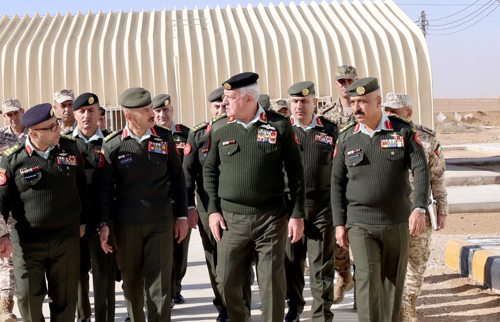 Madar Al-Saa Images 0.14055085025627734