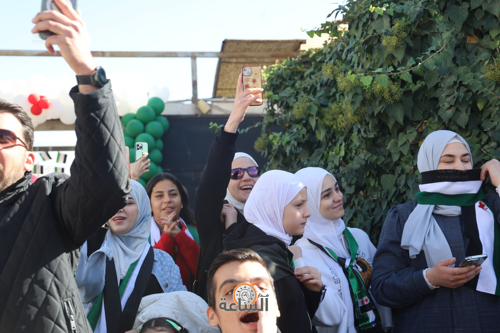 Madar Al-Saa Images 0.5720825211444447