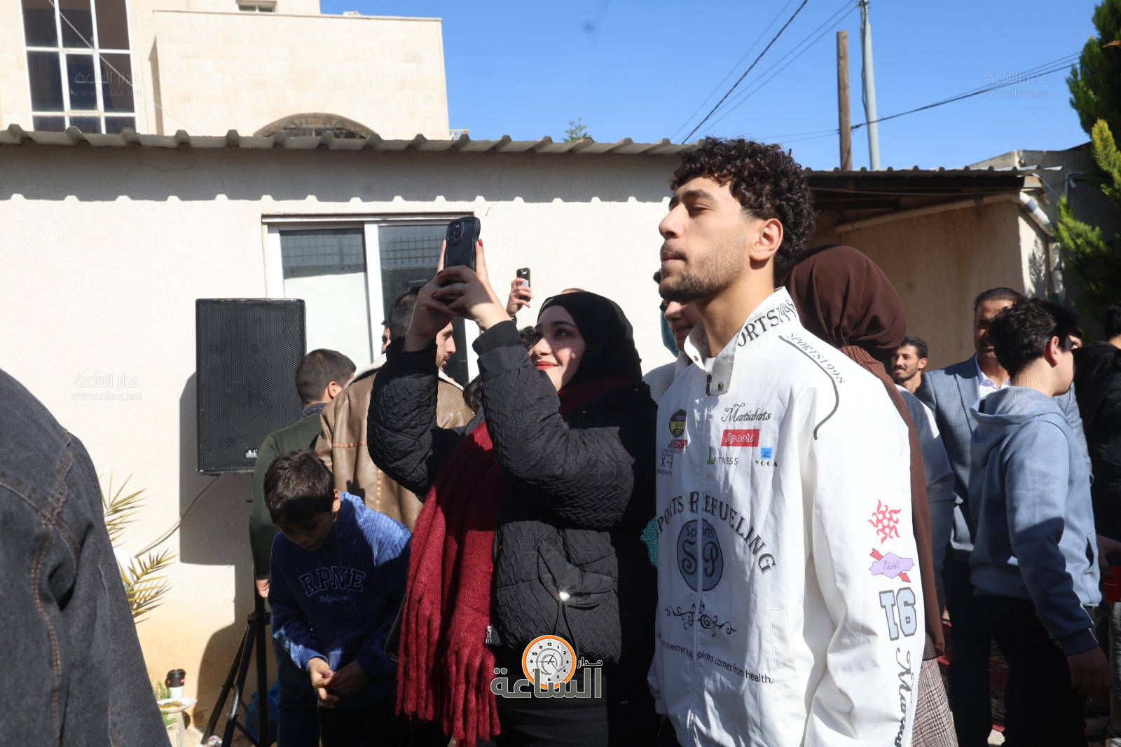 Madar Al-Saa Images 0.4599415347414362