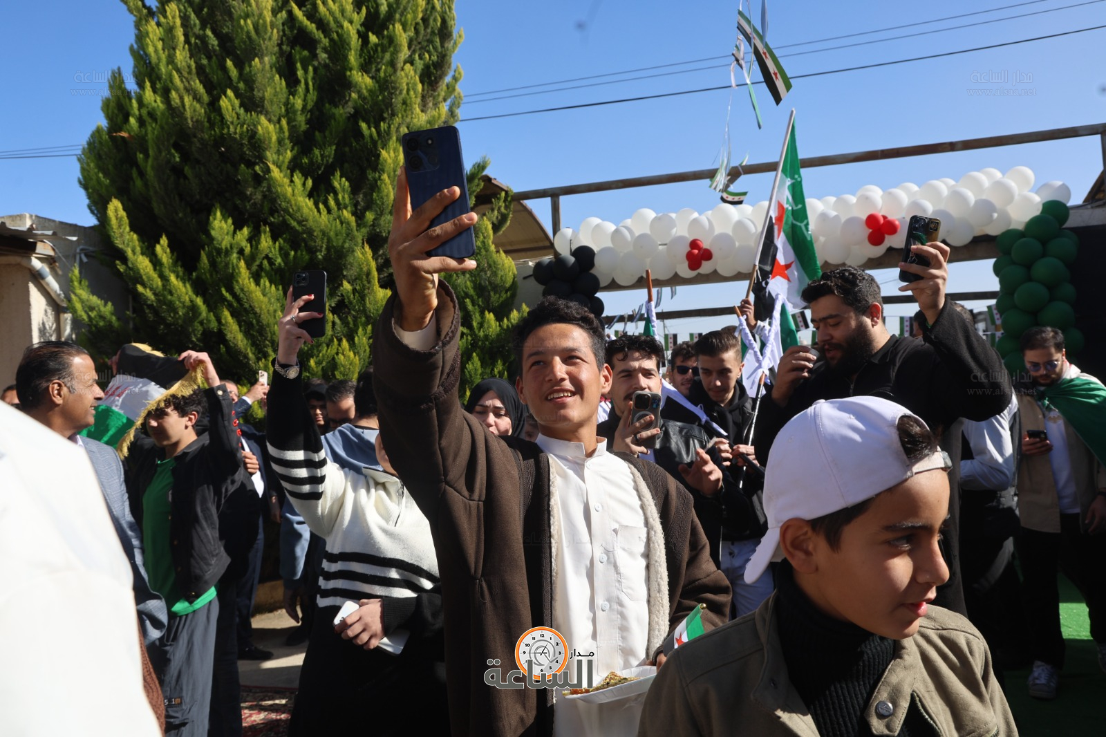 Madar Al-Saa Images 0.9736421295099411