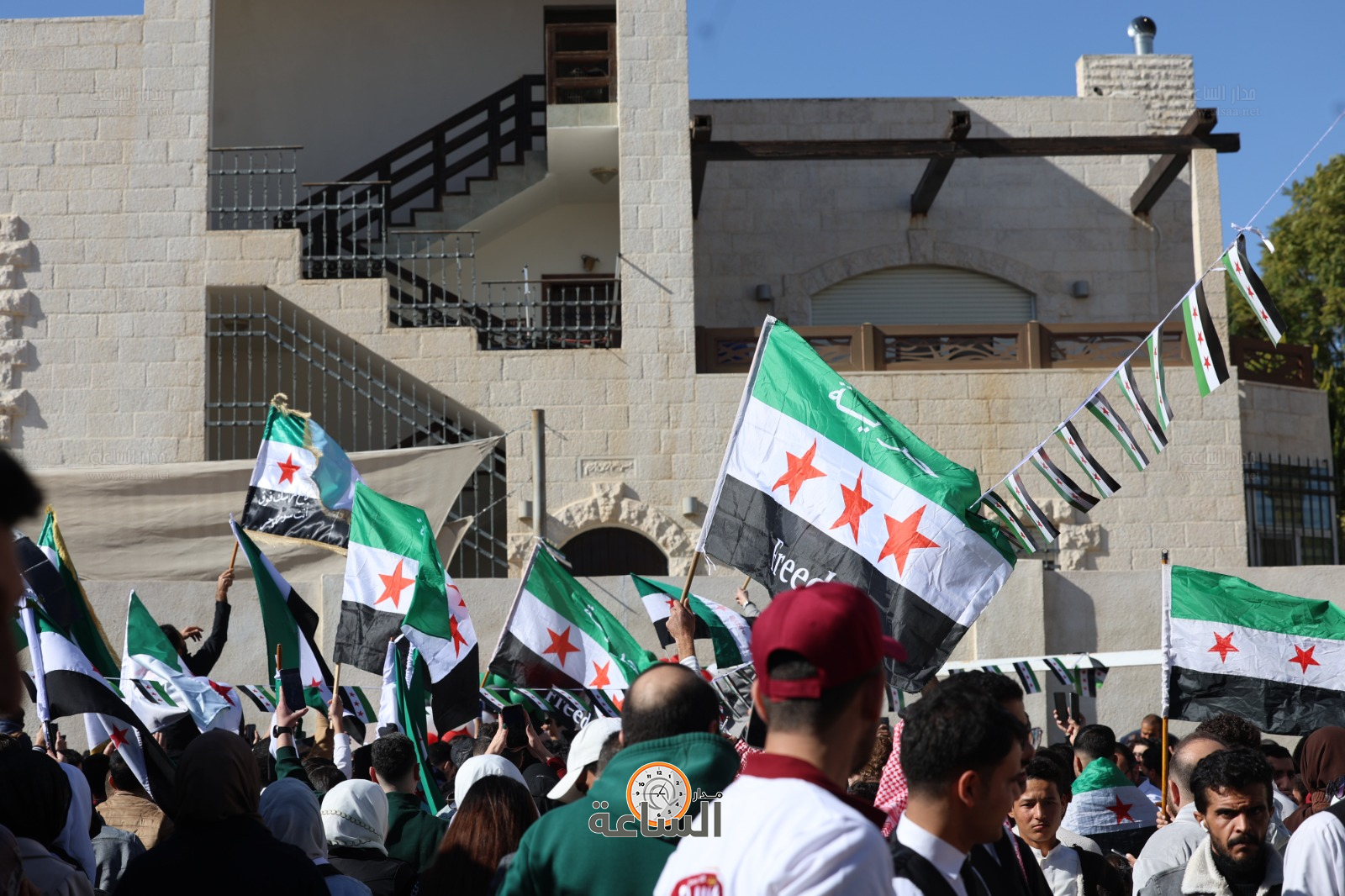 Madar Al-Saa Images 0.18334864994308675