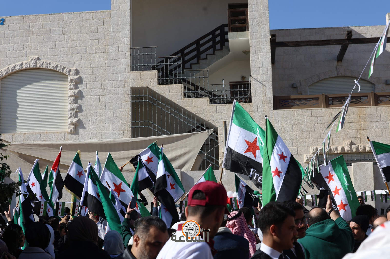 Madar Al-Saa Images 0.17712392271951316