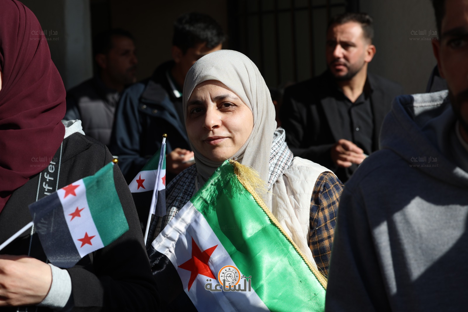 Madar Al-Saa Images 0.7382089777135835