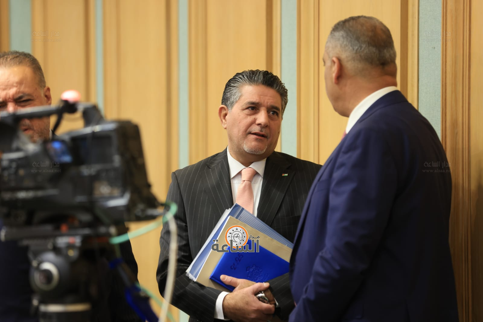 Madar Al-Saa Images 0.6178168461715414