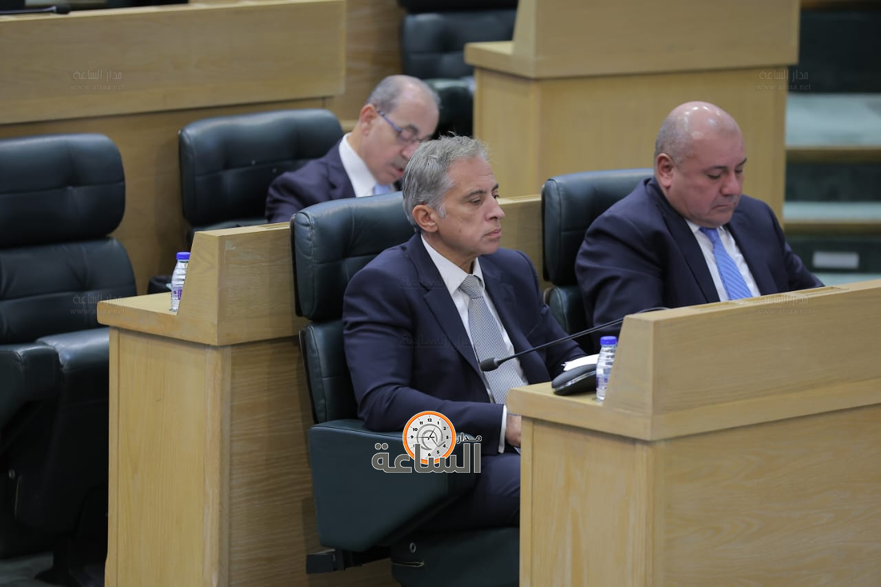 Madar Al-Saa Images 0.12932480118934053