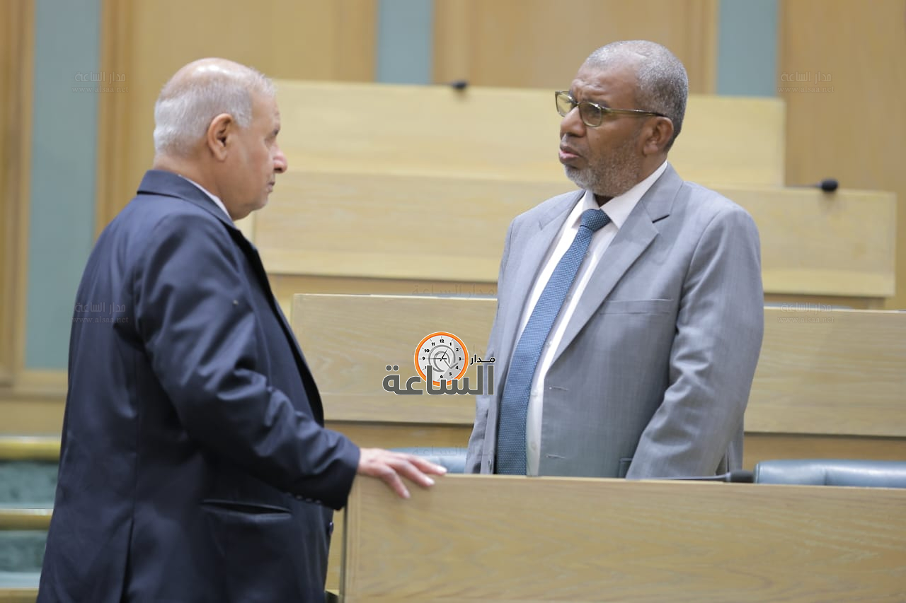 Madar Al-Saa Images 0.3089201360396775