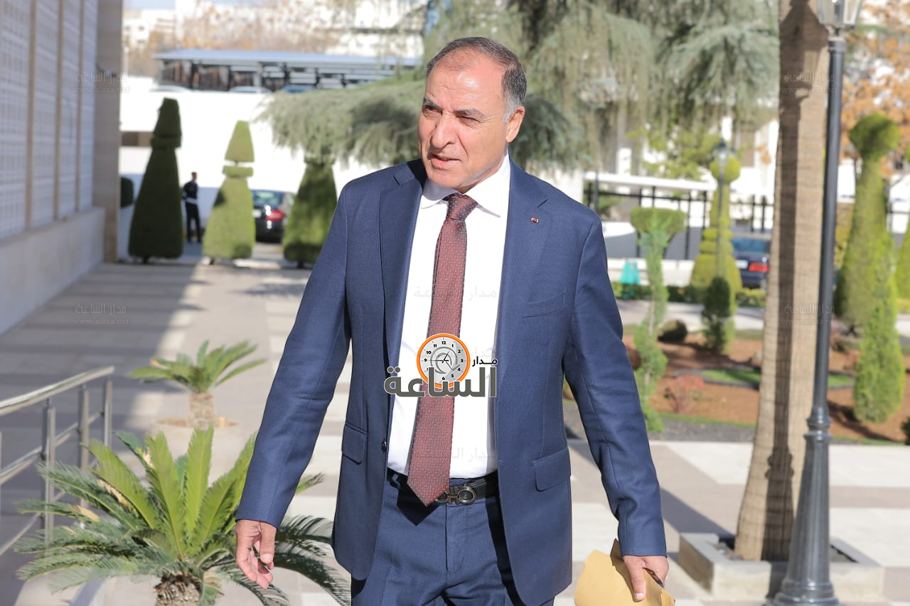 Madar Al-Saa Images 0.32199447182107443