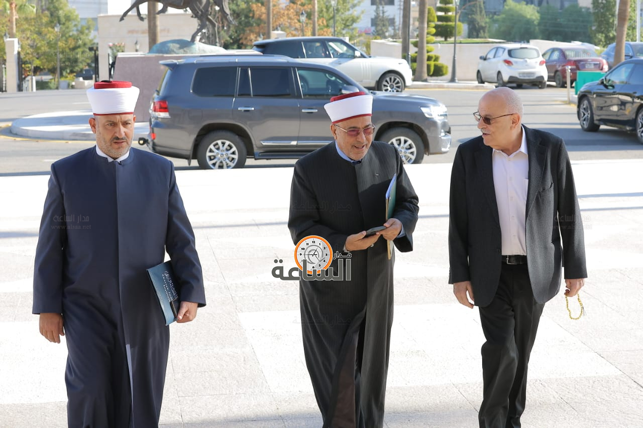 Madar Al-Saa Images 0.5696674637378565