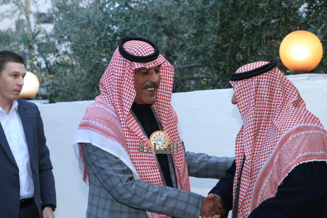 Madar Al-Saa Images 0.4592999109059439