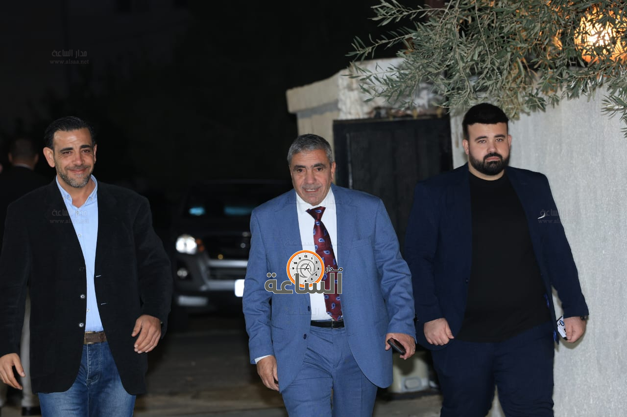 Madar Al-Saa Images 0.033172682672661824