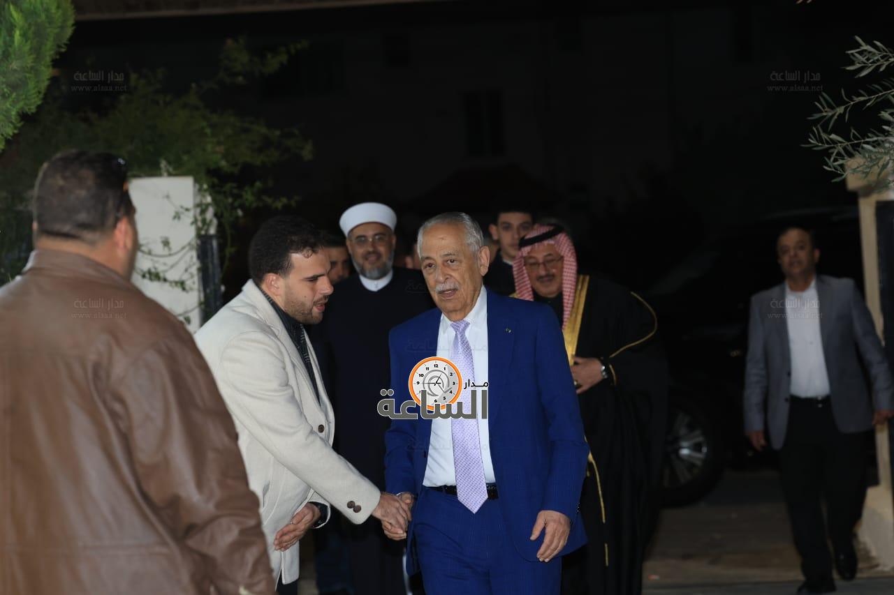 Madar Al-Saa Images 0.9865761353670515