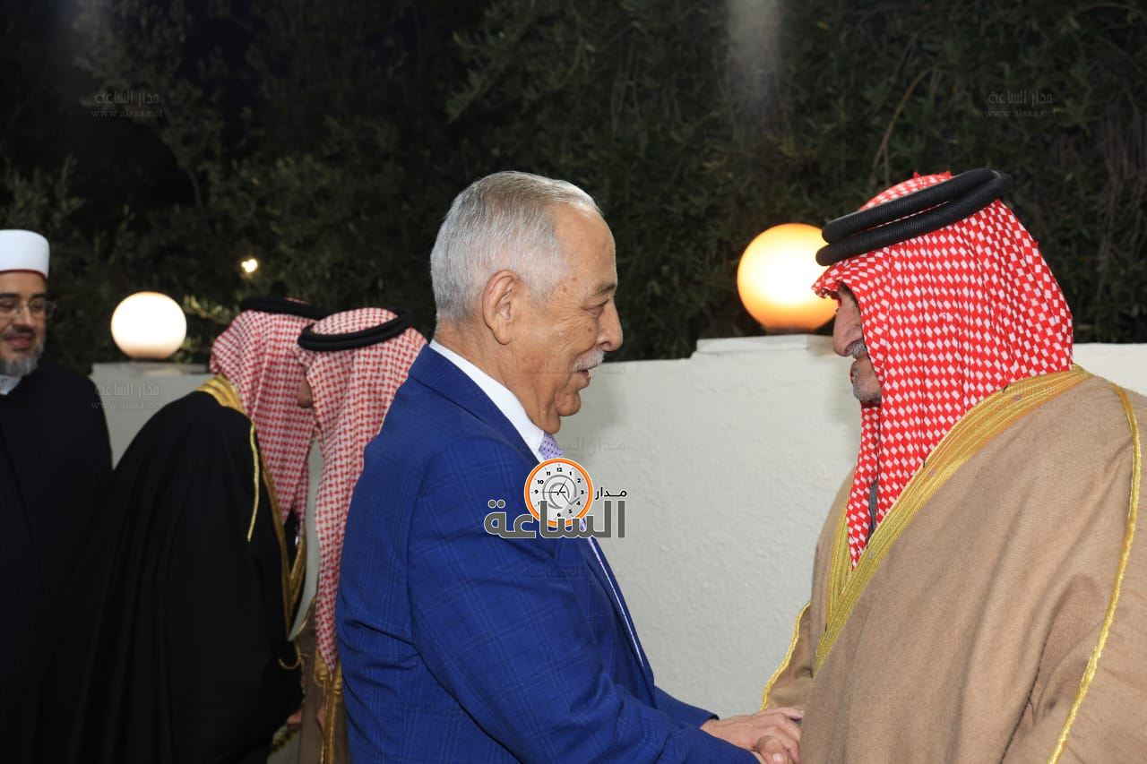 Madar Al-Saa Images 0.576912512663899