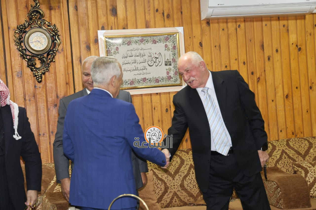 Madar Al-Saa Images 0.18755771427041867