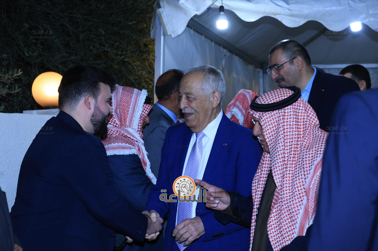 Madar Al-Saa Images 0.3773379937326158